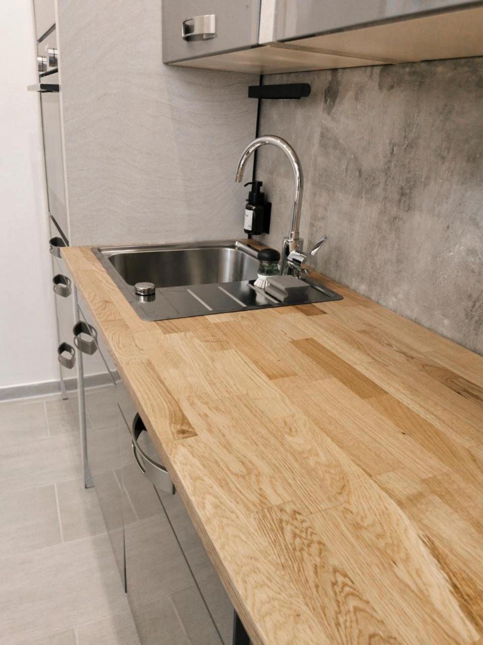 Geli Homes L1 - 2X Zimmer, 2X Kingsize Bett, 1 Bis 4 Personen, Parkplatz, Tv, Wifi, Top Kueche, Kaffee, Tee Lünen Esterno foto
